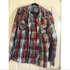 Men’s Buckle Button-down